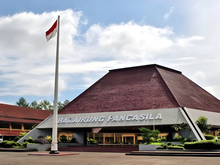 Gedung Balairung Pancasila SMA Taruna Nusantara SMA TN