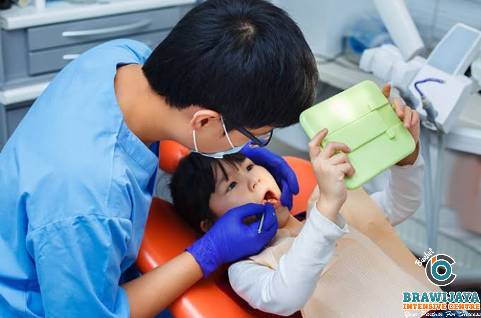Mengenal Lebih Dekat Dengan Dokter Spesialis Konservasi Gigi